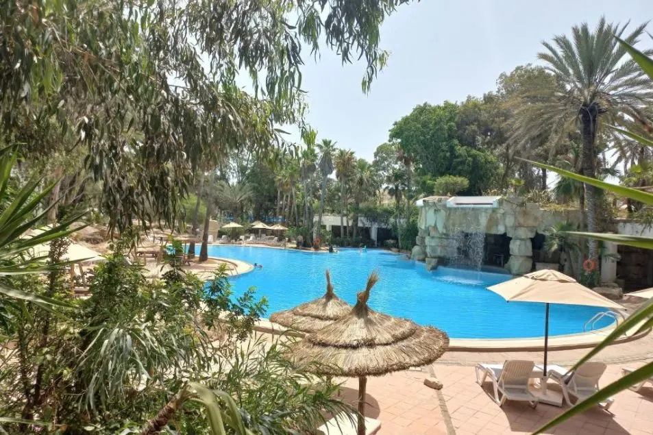 photo piscine Hôtel Tunisia Lodge Hammamet