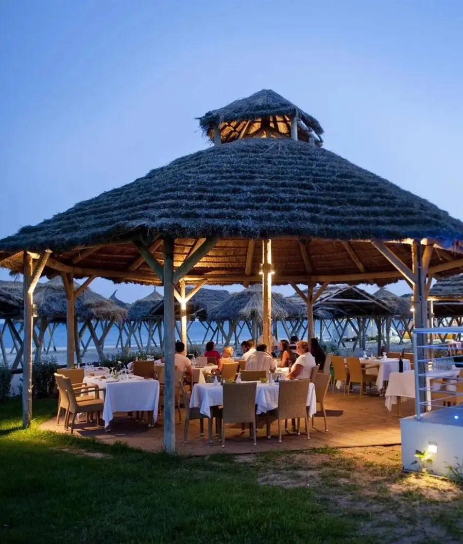 photo restaurent exterieur de Hôtel Tunisia Lodge Hammamet